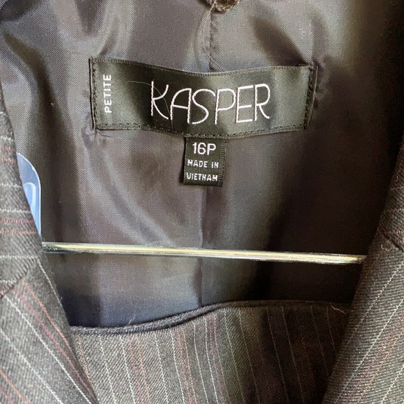 KASPER Pinstripe Pantsuit NWT - Picture 4 of 7